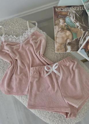 Пижама велюровая женская шорты и майка