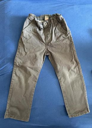 Брюки 2 пары, на 2-3 года