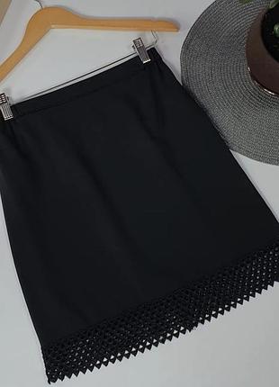 Чорна спідниця міні