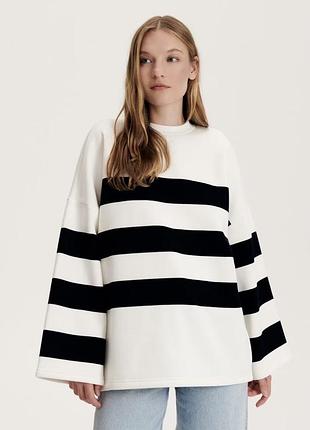 Свитшот в полоску
