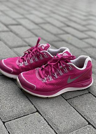 Кроссовки nike