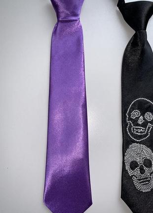 Краватки на резинках з черепом1 фото