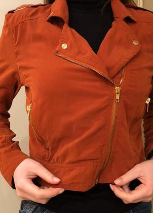 Весняна курточка