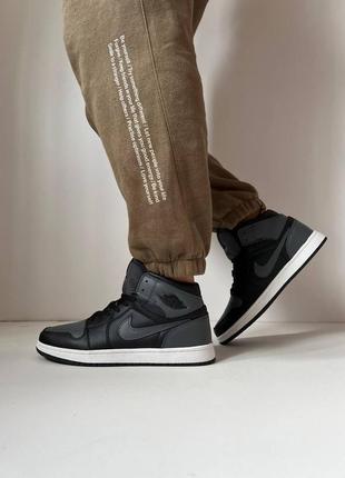 Стильні чоловічі кросівки в стилі джордан з натуральної шкіри2 фото