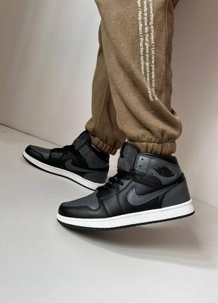 Стильні чоловічі кросівки в стилі джордан з натуральної шкіри6 фото