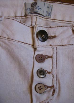 Фирменные молочные джинсы pull & bear кремовые eur 36/26/87 фото