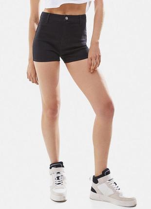 Шорти bershka