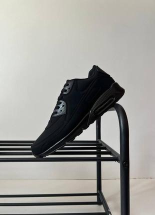 Класичні чоловічі кросівки чорного кольору5 фото