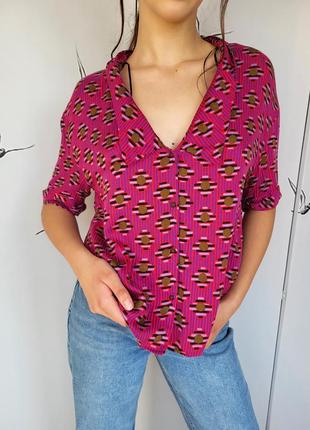 Блуза-рубашка в геометричный принт zara малиновая5 фото