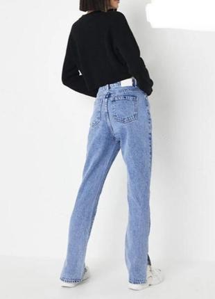 Светлые джинсы с разрезами внизу missguided3 фото