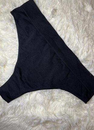 Трусики стринги