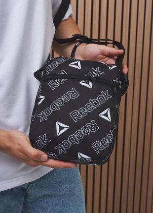 Барсетка reebok чорна