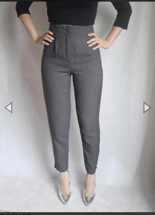 Брюки на высокой посадке