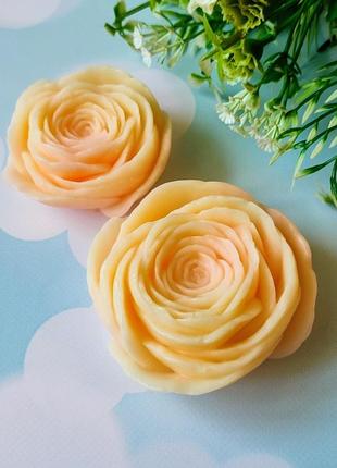 Розкішні чайні троянди. подарунковий набір мила ручної роботи з рослинними, ефірними оліями.2 фото