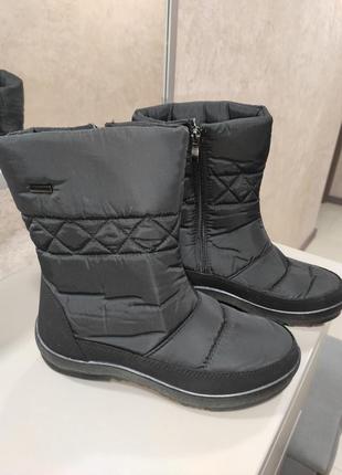 Дутики женские зимние