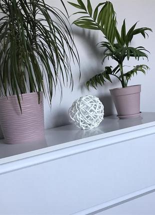 Шарик из ротанга.