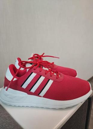 Кроссовки/adidas/красно-белые/35 размер1 фото