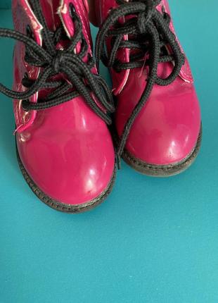 21 стильные лаковые ботинки в цвете pink3 фото