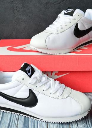 Nike cortez кросівки чоловічі текстильні найк кортез кеди білі з чорним низькі осінні