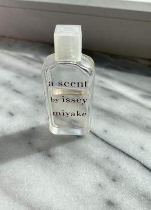 Issey miyake a scent florale, миниатюра, оригинал1 фото