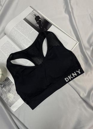 Оригинальный спортивный топ dkny