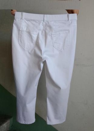 Р 18 / 52-54 стильные базовые белые джинсовые капри бриджи стрейчевые батал большие simply be2 фото