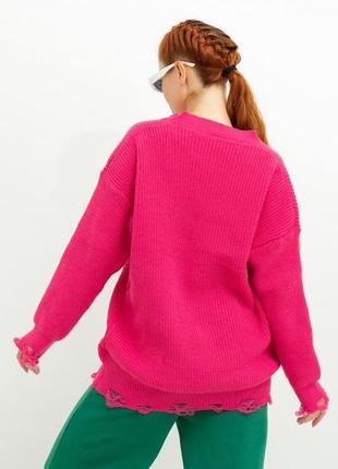 Малиновый вязаный пуловер с перфорацией2 фото