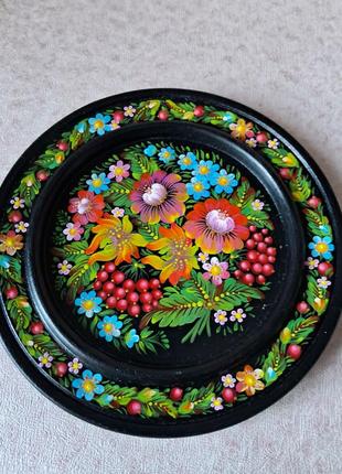 Деревянная тарелка с петриковской росписью2 фото