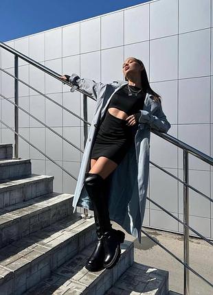 Элегантное платье с вырезом на талии короткое с рукавами по фигуре женственное2 фото