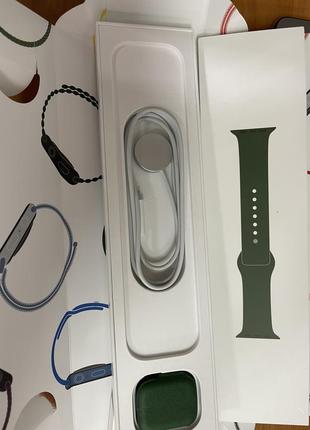 Смарт-годинник apple watch series 7 41mm green aluminum  case with clover sport band9 фото