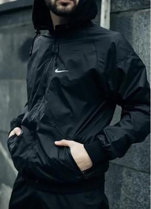 Чоловіча вітровка nike windrunner куртка чорна nike осінь