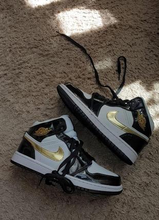 Nike air jordan 1 mid8 фото