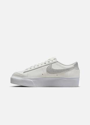 Кеды женские 
nike blazer

dq7571-101
оригинал3 фото