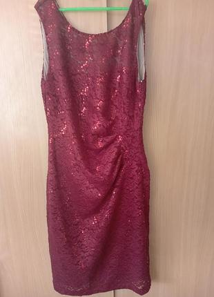 Платье с пайетками