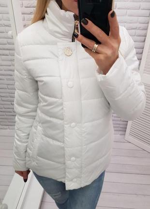 42-52р демісезонна куртка жіноча біла коротка  осінь весна  на блискавці