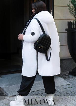 Стильна біла жіноча куртка4 фото