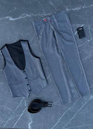 Чоловічий класичний комплект двійка жилет + штани якісний діловий костюм