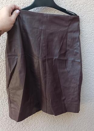 Юбка короткая коричневая h&amp;m под кожу юбка10 фото