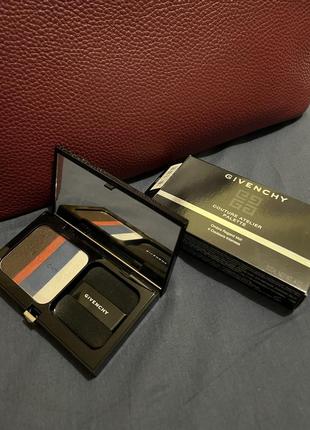 Givenchy couture atelier palette