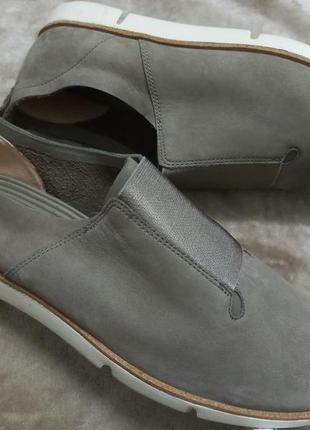 Туфли мокасины фирменные кожа жен. 42р. clarks индии