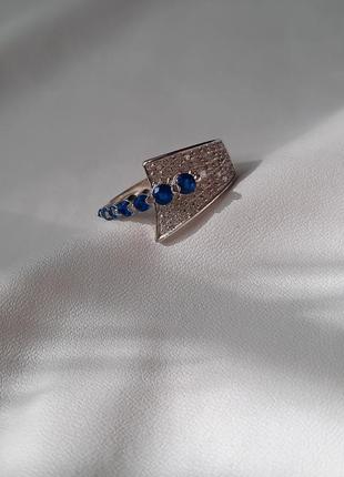 🫧 18.5 размер кольцо серебро фианит синий8 фото