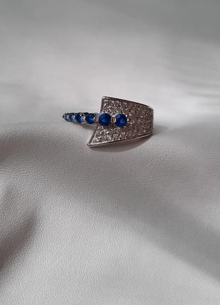 🫧 18.5 размер кольцо серебро фианит синий5 фото