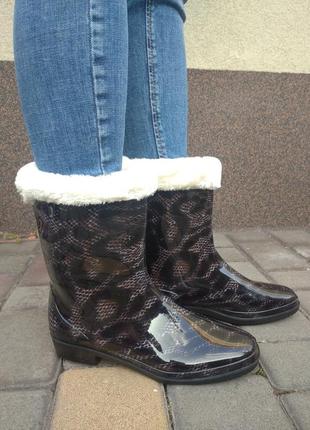 Зимові жіночі гумові чоботи2 фото