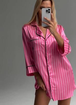 Подовжена сорочка в стилі vs вікторія сікрет в смужку рожева малина полоска ночнушка нічна3 фото