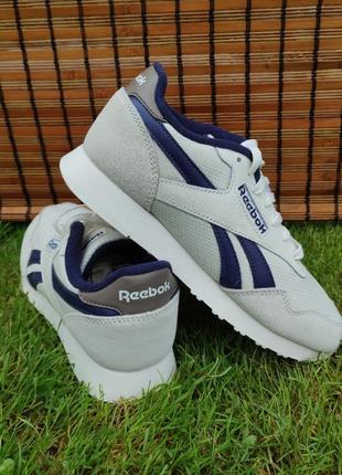 Женские кроссовки reebok