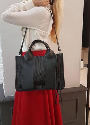 Сумка женская деловая натуральная кожа, черная матовая сумка с тиснением плетенка3 фото