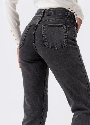 Стрейчові джинси-мом із високоякісного турецького матеріалу.2 фото