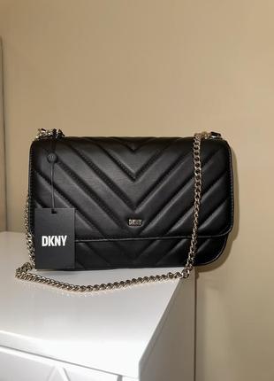 Оригинальная сумка dkny, черного цвета.