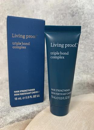 Відновлюючий незмивний захист для волосся living proof triple bond complex