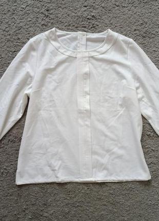 Белая блуза